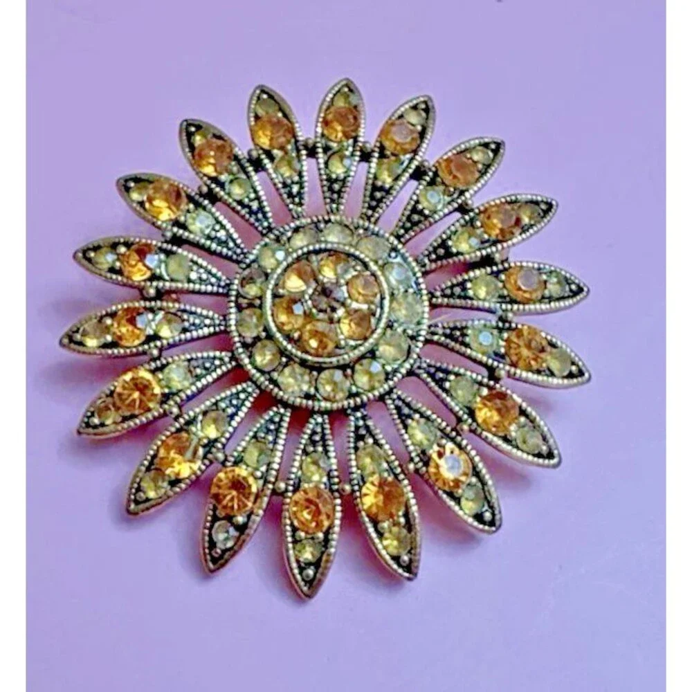 Vintage Gold Tone Rhinestone Sunburst Brooch – Amber & Clear Stones – 2”